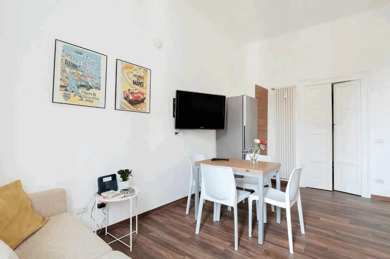 Isola View Renovated Apartment Milan