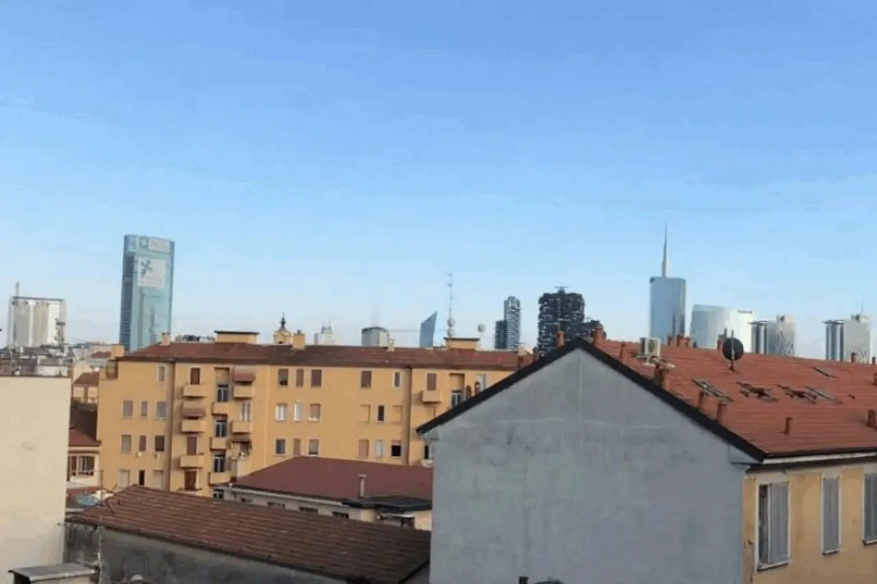 Isola View Renovated Apartment location