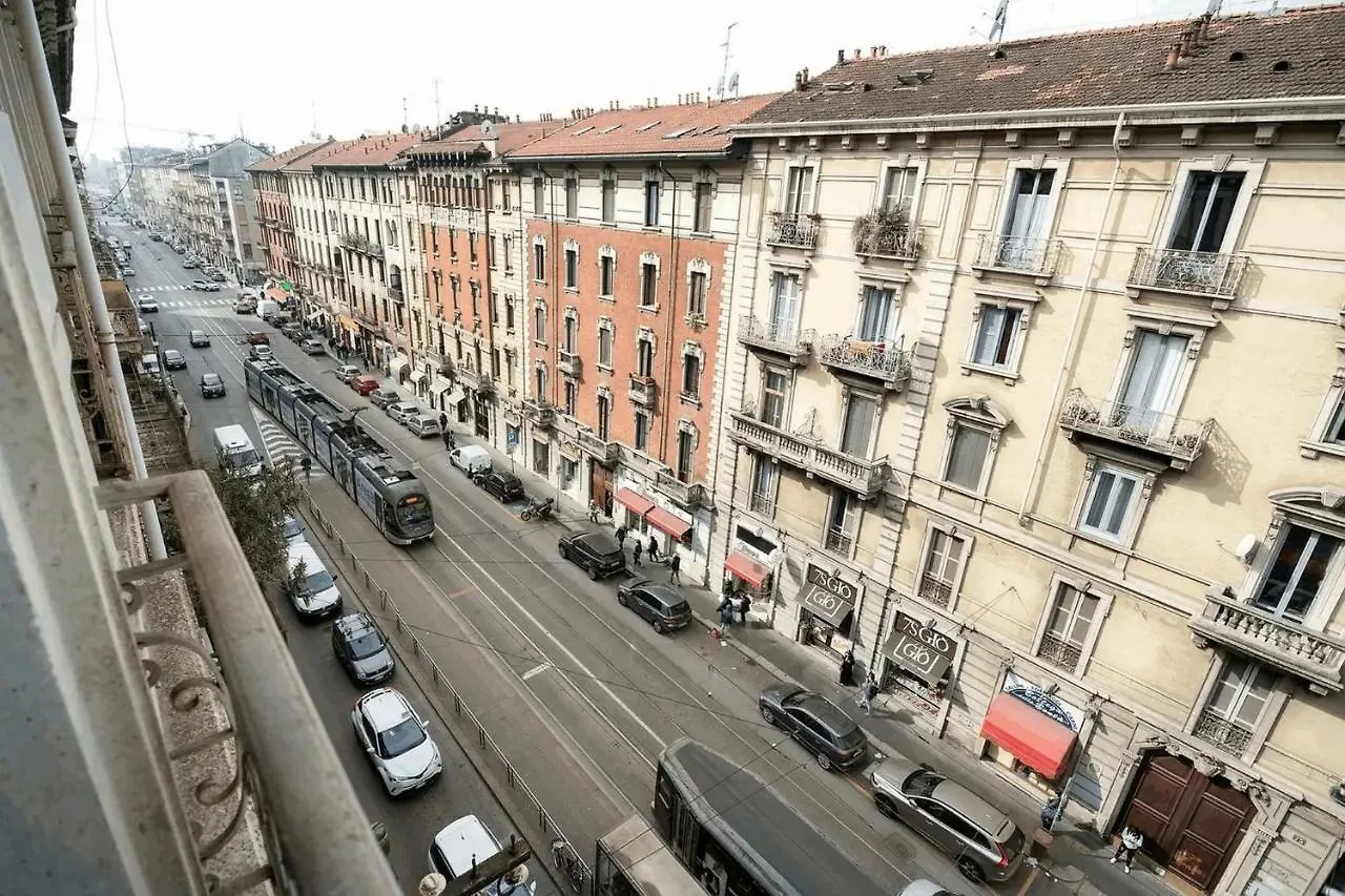 Isola View Renovated Apartment Milano 0*,  Italia