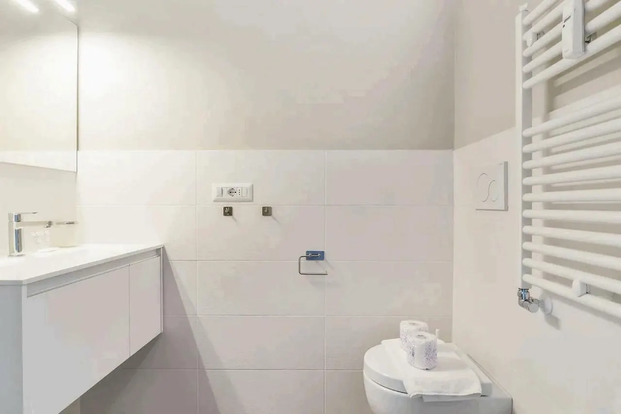 Isola View Renovated Apartment Milan
